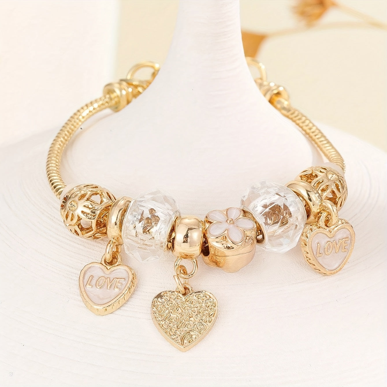 Simple Style Inlaid Shiny Rhinestone Pendant Bracelet Elegant Copper Hand Jewelry Decoration For Women