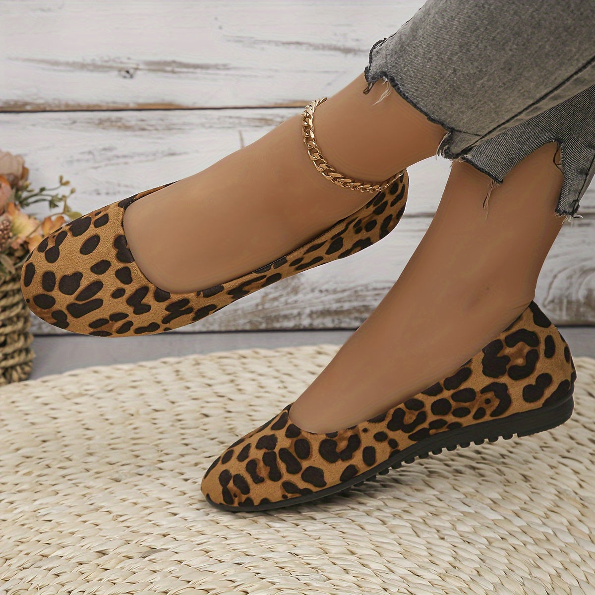 Women's Leopard Print Flat Shoes, Casual Slip On Shallow Mouth Shoes, Lightweight & Comfortable Shoes