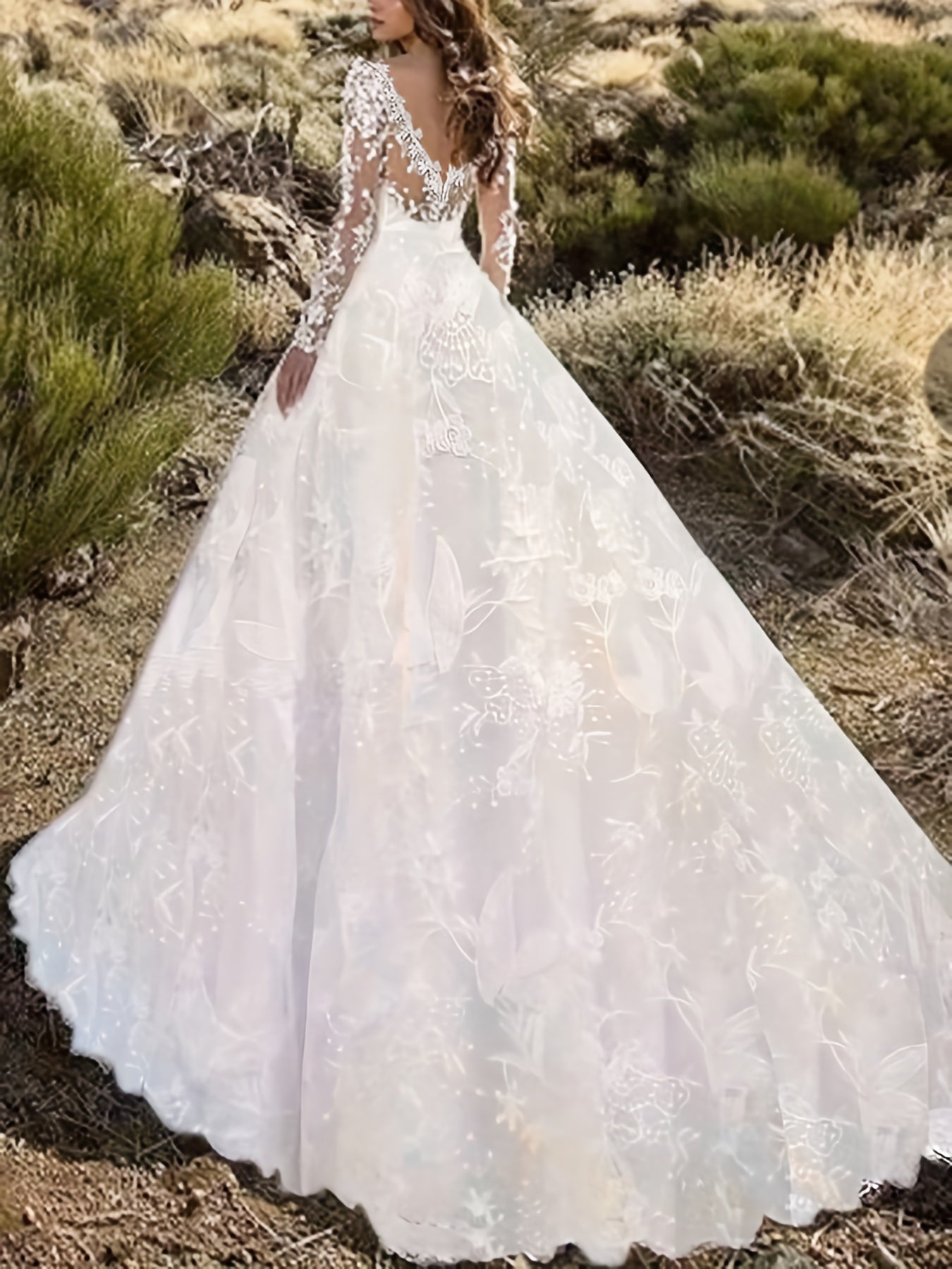 Vestido de boda de la longitud del piso del cordón, vestido de boda sin espalda de la manga larga elegante del cuello de V, ropa de las mujeres