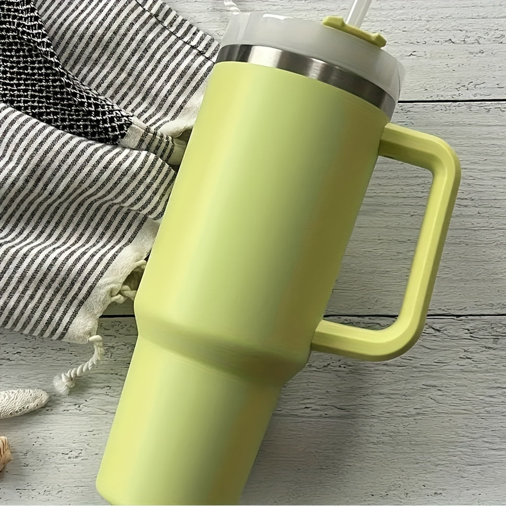 Grande tasse isolée en acier inoxydable de 40oz avec poignée portable et paille-Gardez les boissons froides pendant des heures, guidon double couche amélioré pour une prise en main confortable, conception étanche-Cadeau parfait pour les amateurs de plein 