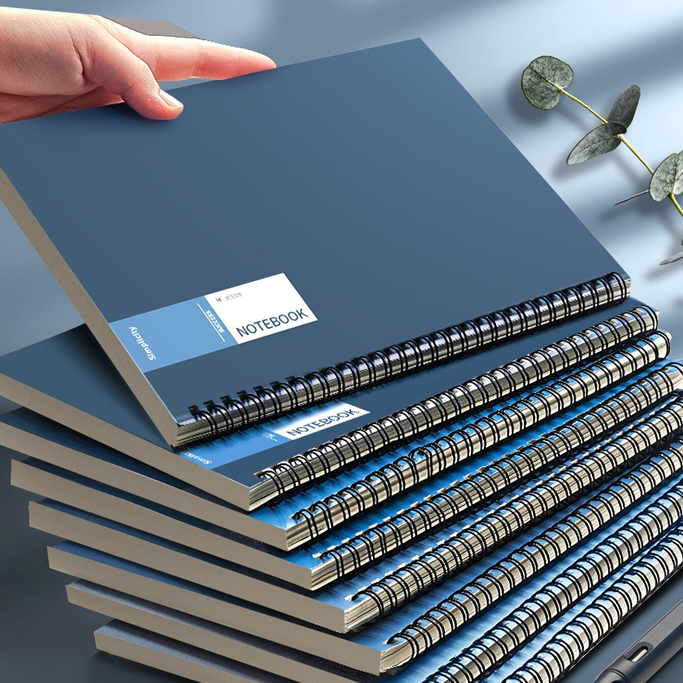 4 Stück Gradient Blue Serie A5 Spiral Notebook, 320 Seiten insgesamt kann verwendet werden