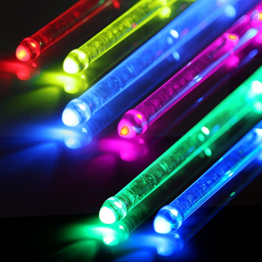 Les LED rechargeables allument des bâtons de tambour 15 pilons changeants de couleur avec le sac de stockage pour les batteurs adultes (1 paire), pilons professionnels durables de matériel de polymère de PC