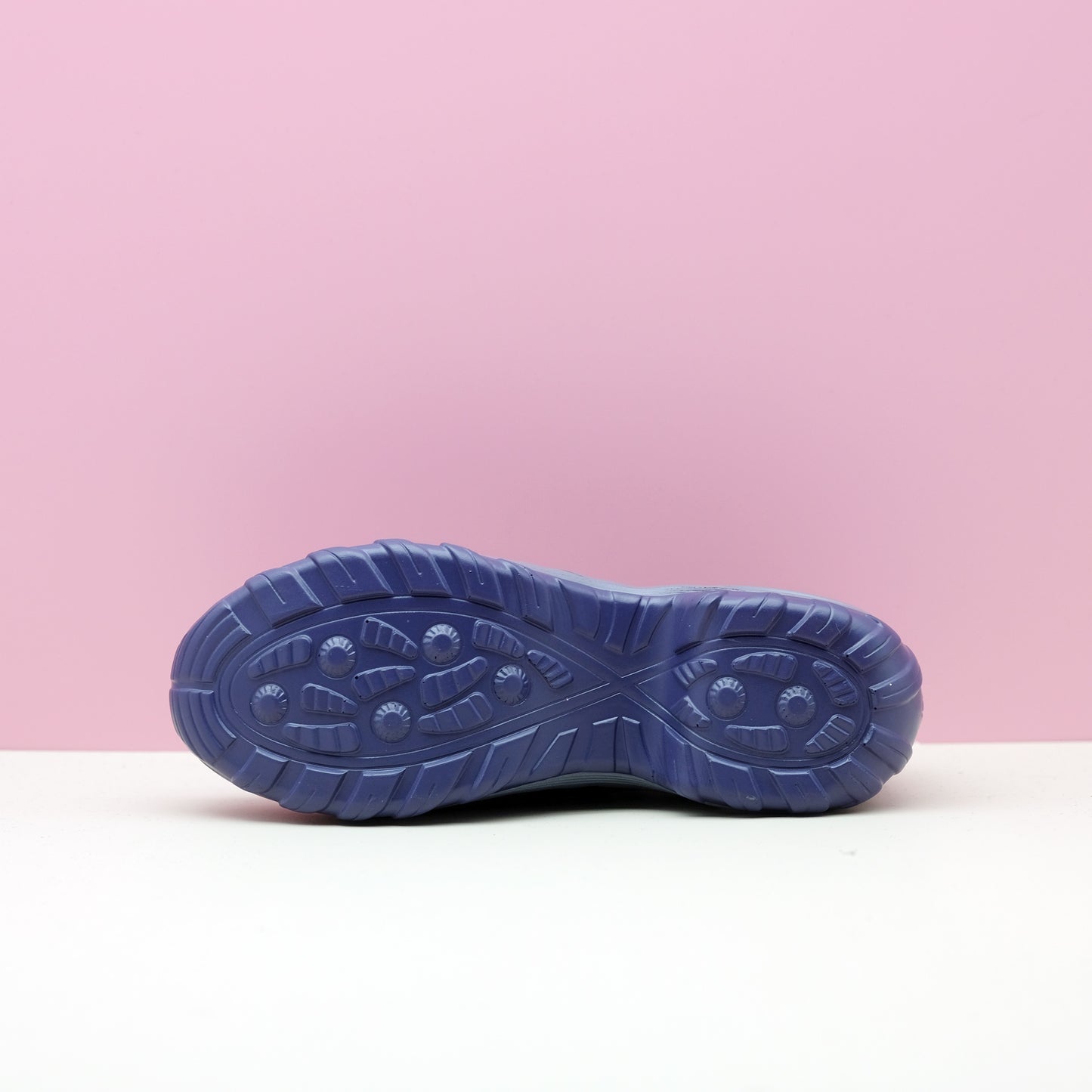 Espadrilles Chunky de modèle rayé des femmes, glissement occasionnel sur les chaussures extérieures, basses chaussures supérieures confortables