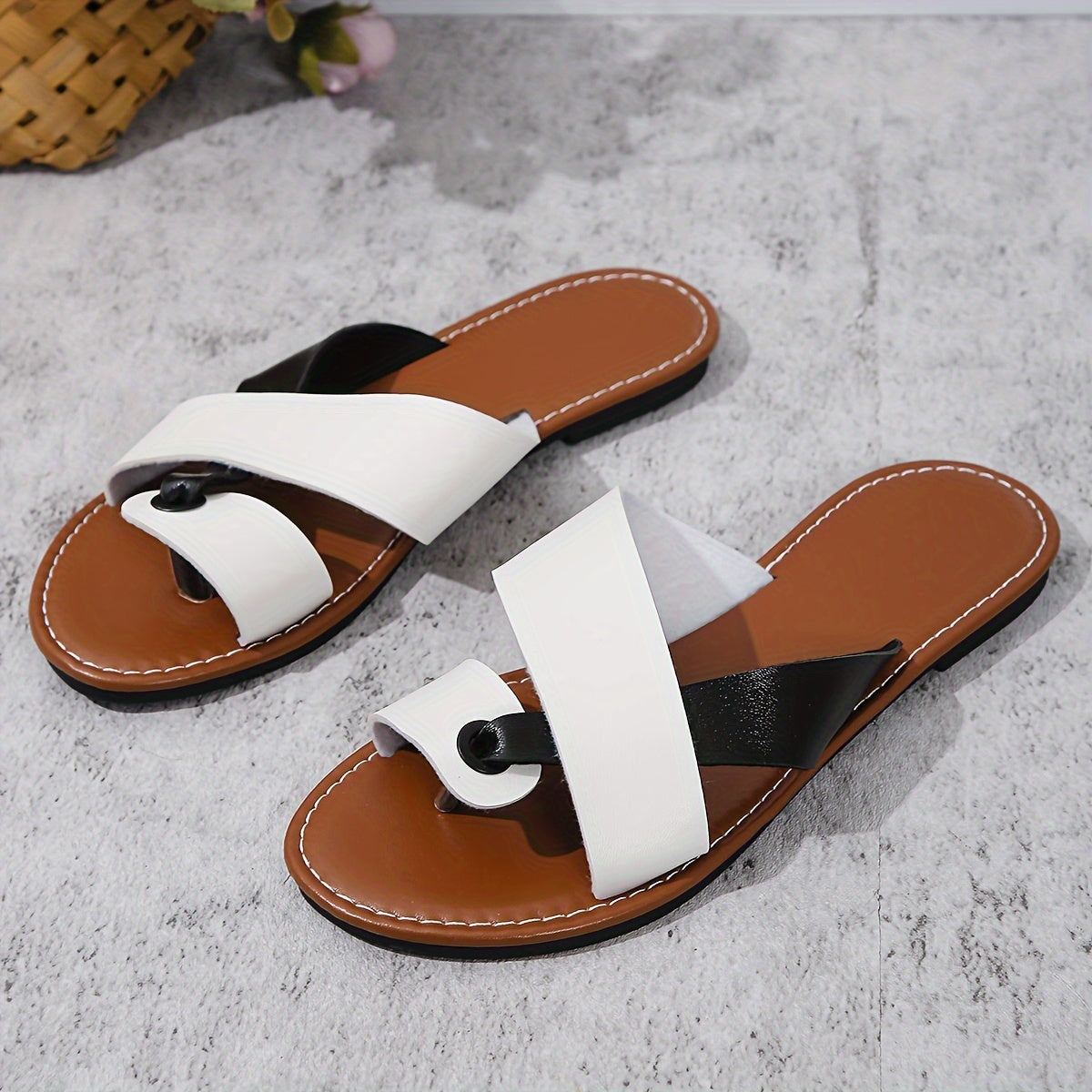 Women's Contrast Color Slide Sandals, Casual Loop Toe Flat Summer Shoes, Lightweight Beach Shoes