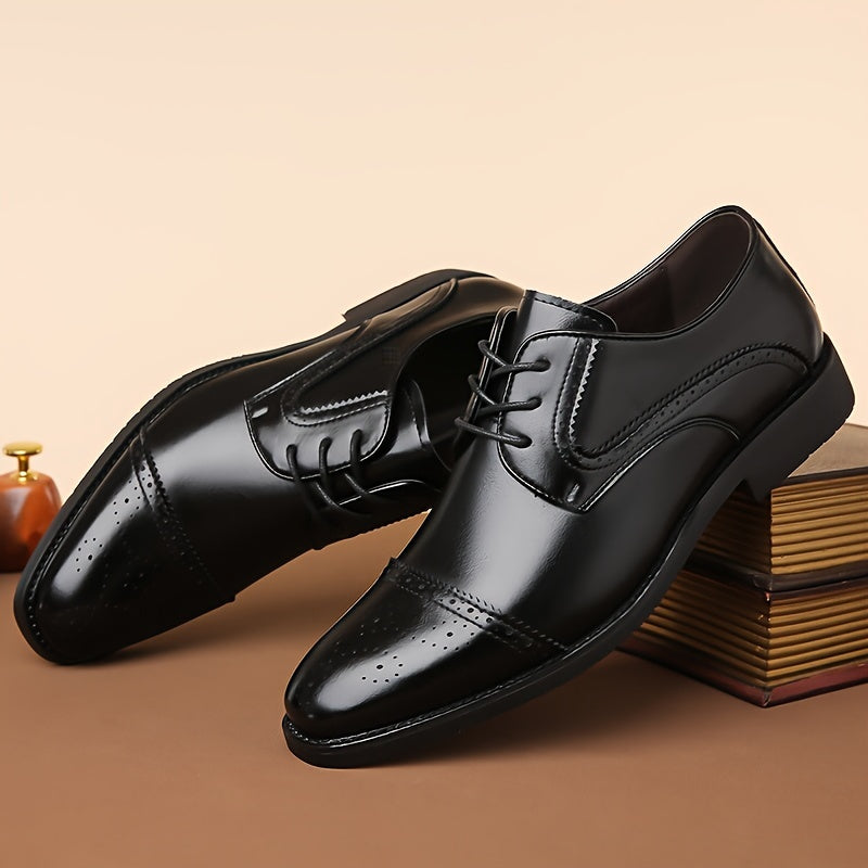 Los zapatos derby sólidos del dedo del pie brogue de los hombres, no resbalón cómodo ocasionales atan para arriba los zapatos formales para las actividades al aire libre de los hombres