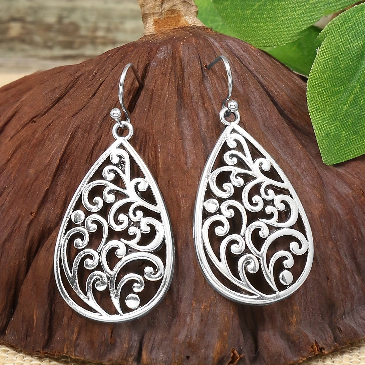 16 Pairs \u002F Set Vintage Carved Pattern Silvery Dangle Earrings Retro Ethnic Style Zinc Alloy Jewelry Delicate Female Gift