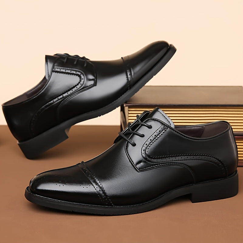 Los zapatos derby sólidos del dedo del pie brogue de los hombres, no resbalón cómodo ocasionales atan para arriba los zapatos formales para las actividades al aire libre de los hombres