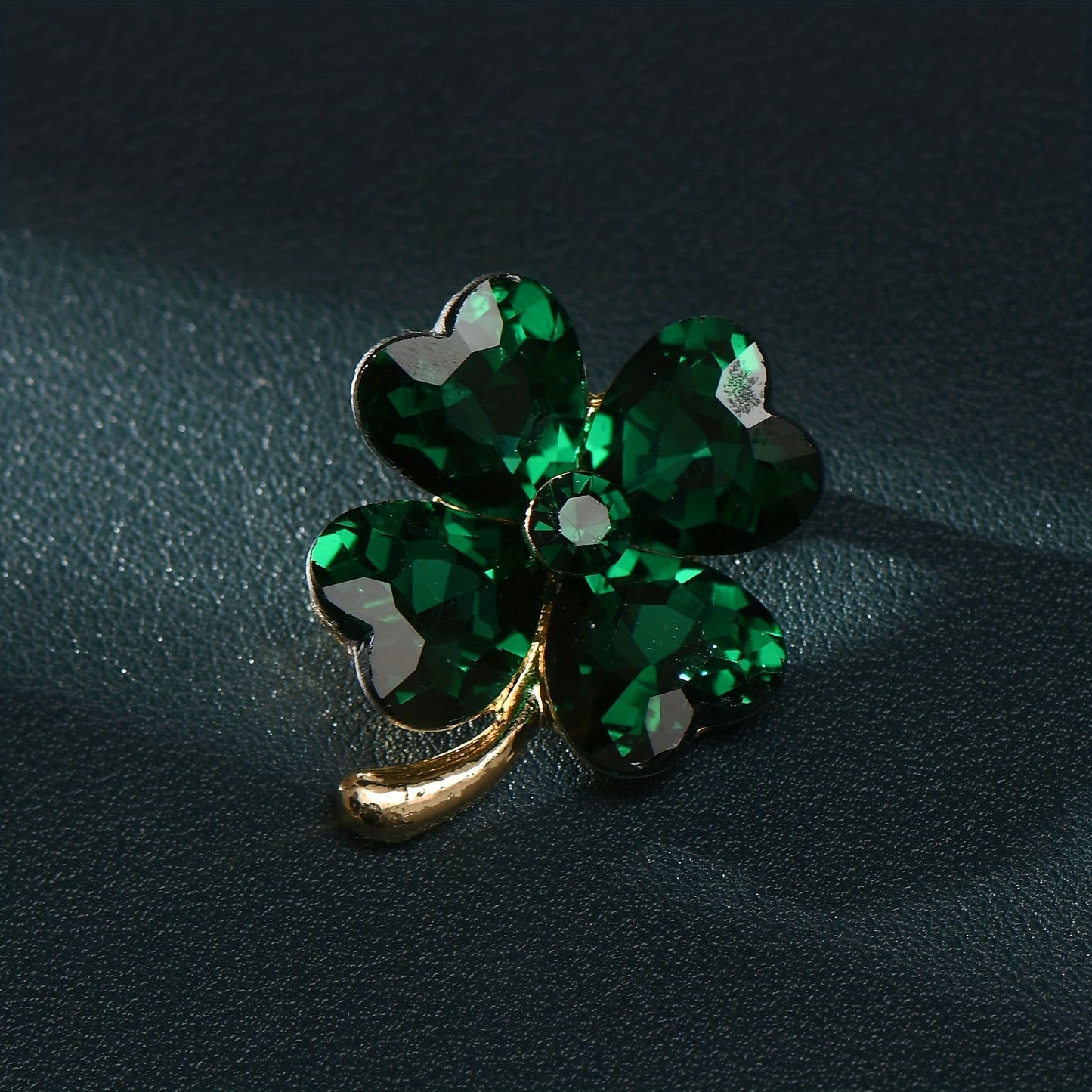 Good Luck Charm: Lucky Green Four-Leaf Clover Crystal Brooch for Women's Clothing and Accessories