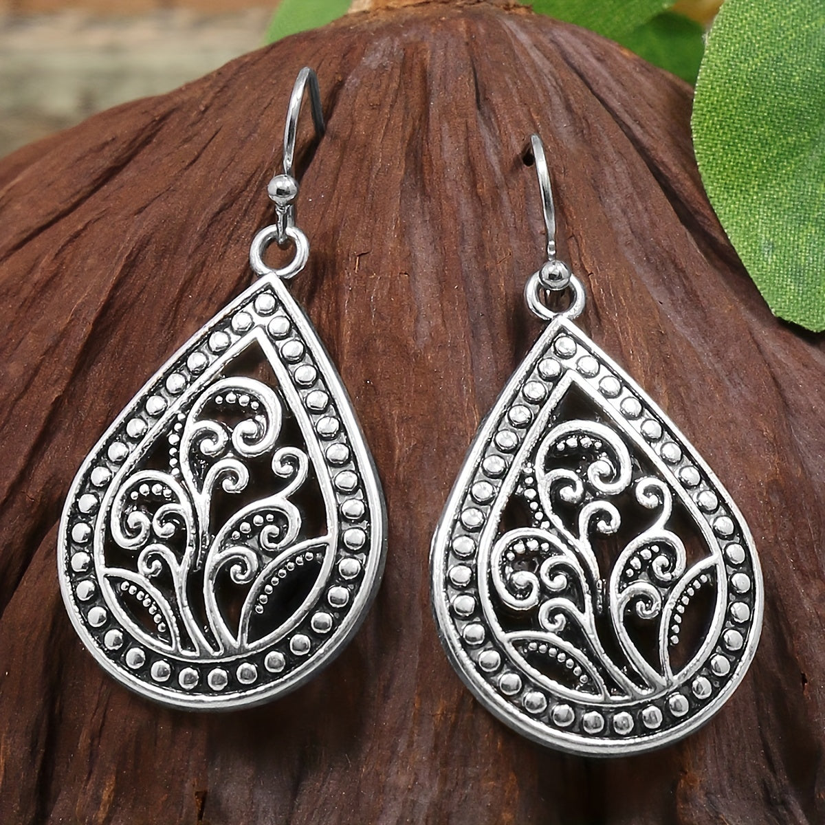 16 Pairs \u002F Set Vintage Carved Pattern Silvery Dangle Earrings Retro Ethnic Style Zinc Alloy Jewelry Delicate Female Gift